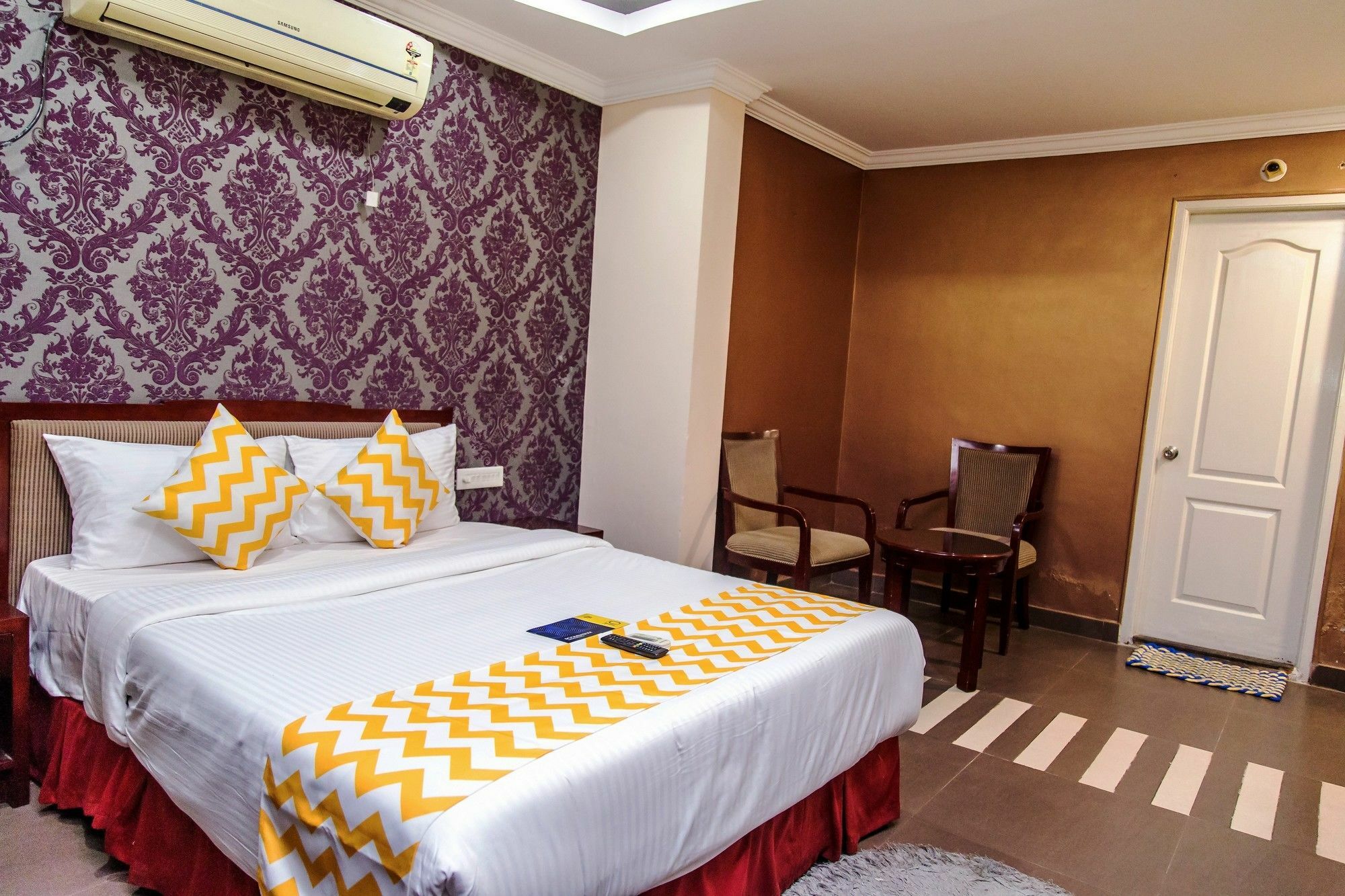 העיר בנגלור Fabexpress Oriental Suites III - Btm Mico Layout מראה חיצוני תמונה